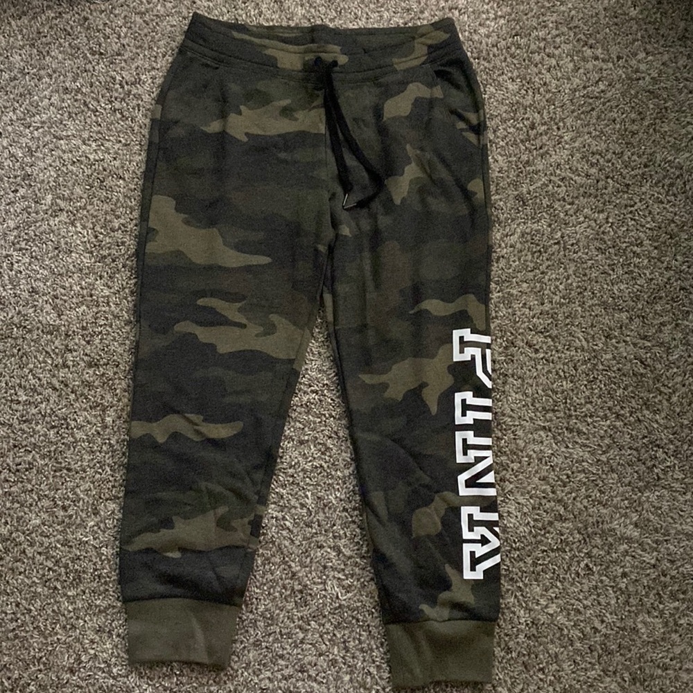 VS Pink Camo Sweatpants